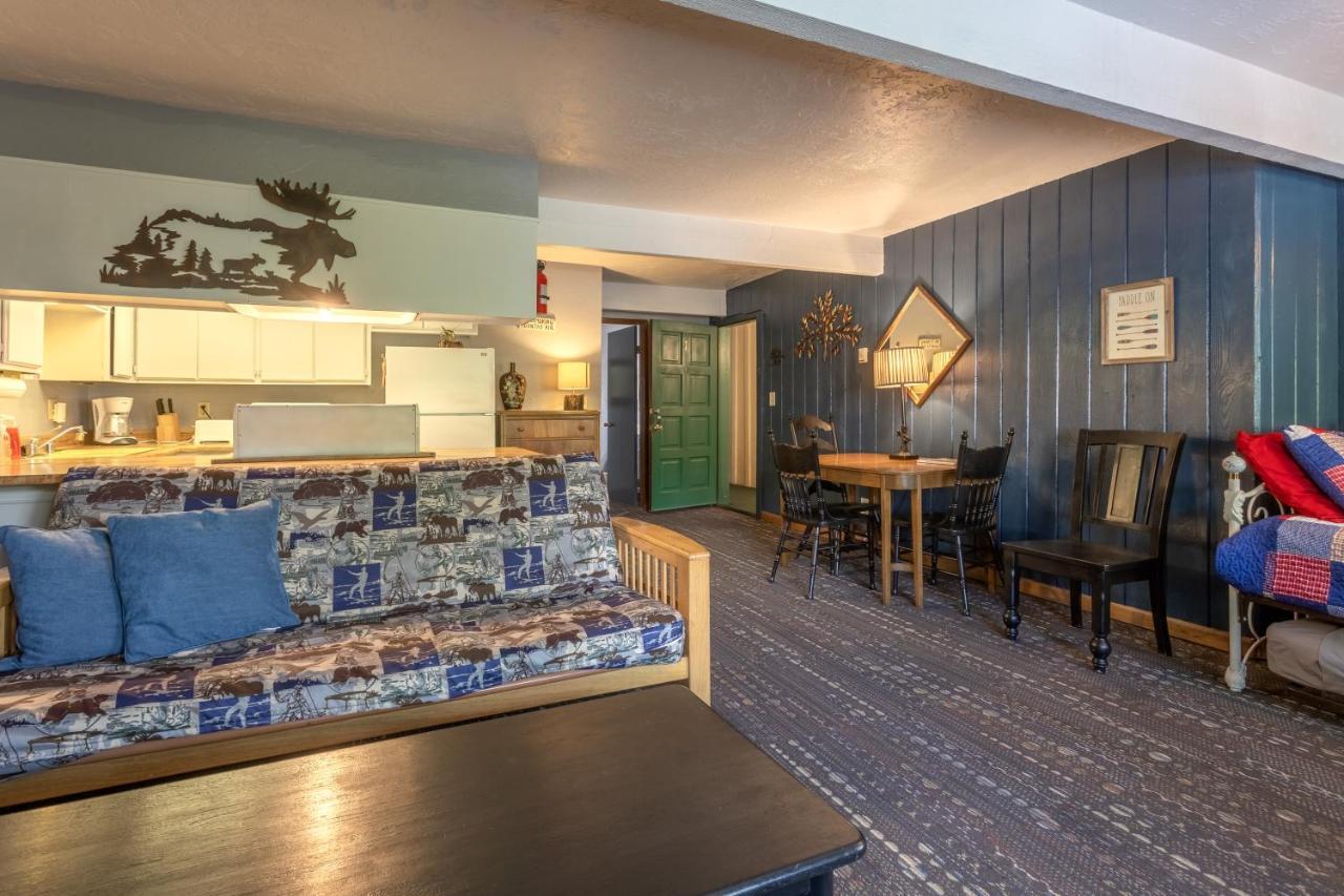 Village Suites Inn - American Black Bear - Perfect Location, In The Village! Can'T Be Better! Big Bear Lake Zewnętrze zdjęcie